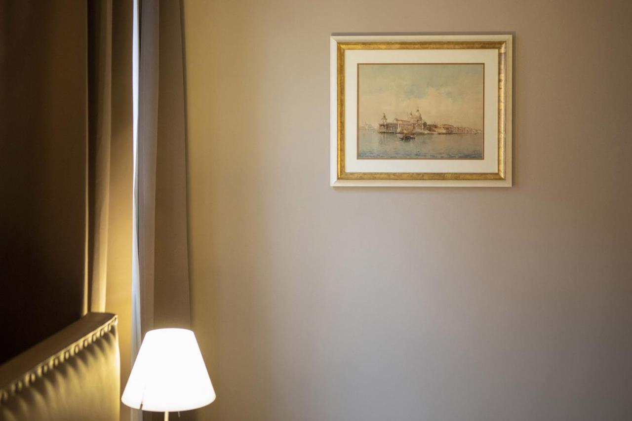 Corte Di Gabriela Venice Luaran gambar