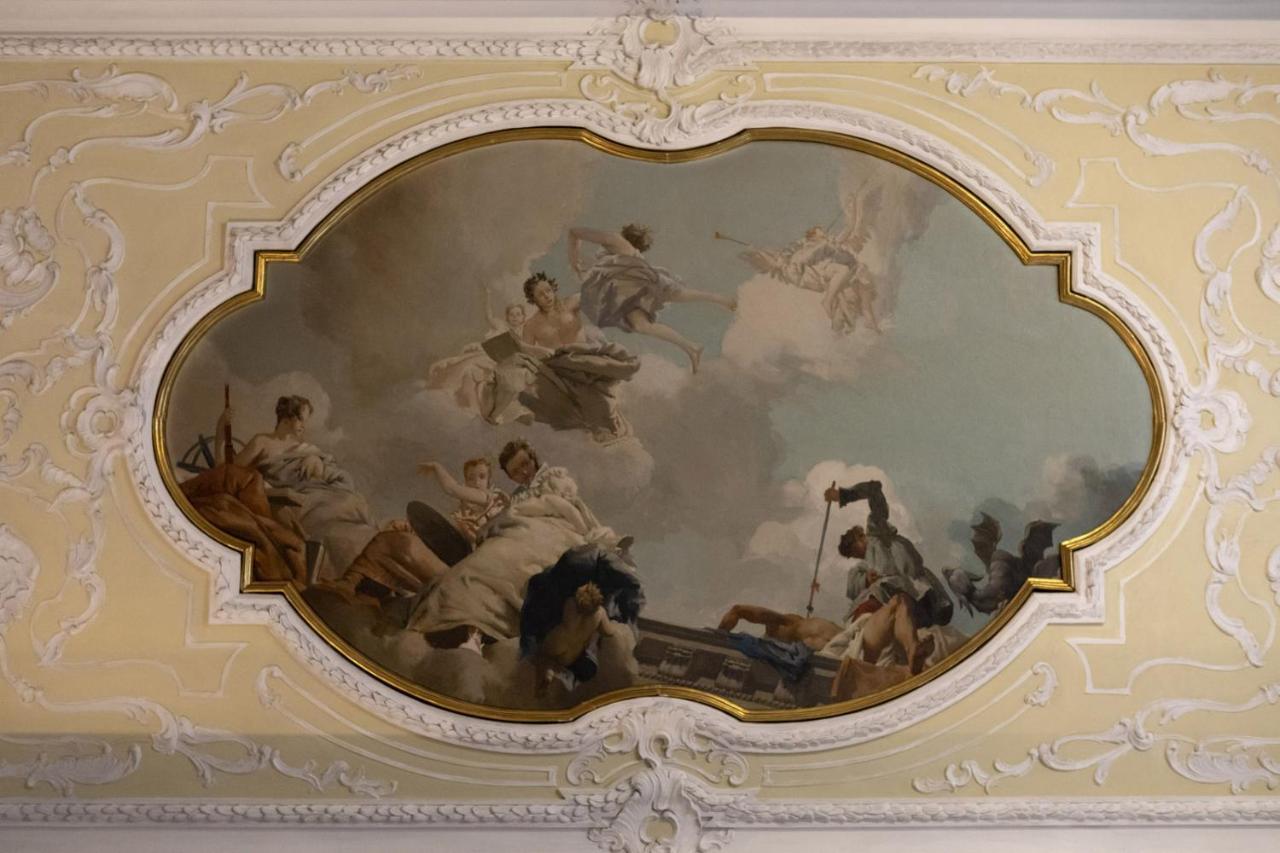 Corte Di Gabriela Venice Luaran gambar